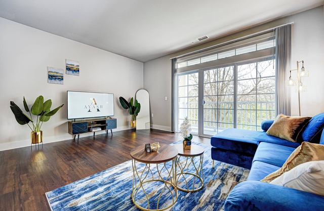 Ayash King Bed Suite In Keystone/Broad-Ripple/Carmel