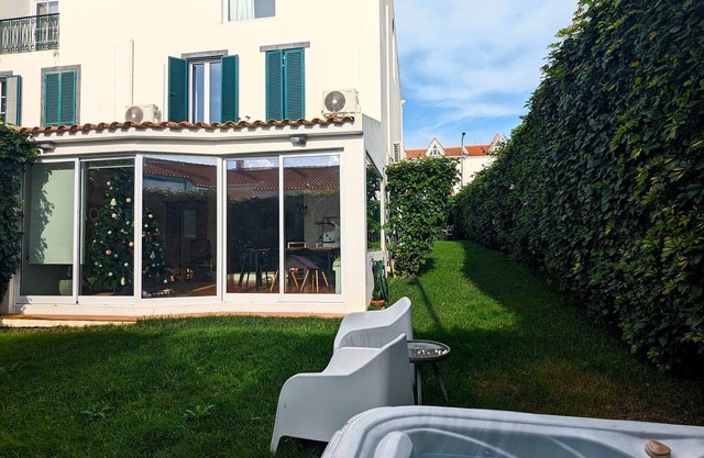 Azores Boho Villa offers accommodation at Ponta Delgada with garden and Jacuzzi