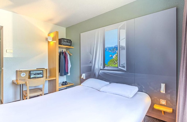 B&B HOTEL Salon de Provence