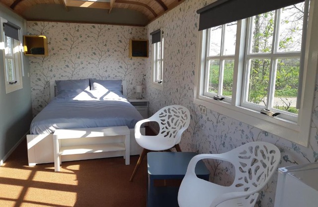 B&B Pipowagen "de Luxe" op Wellness Camping en B&B