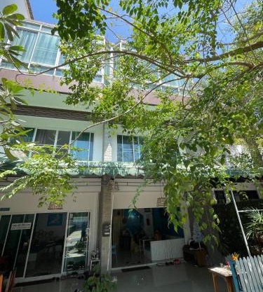 Baan Oui guest house - Nai Harn
