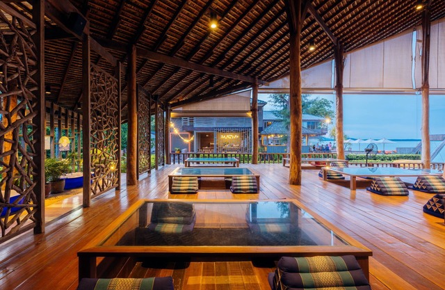 Baan Ploy Sea