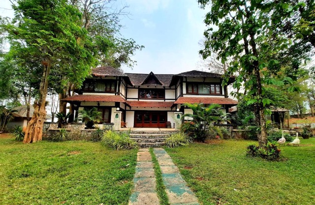 Baanklangdoi Resort
