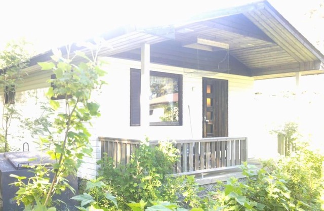 Backyard Cabin With Veranda By Kemi River In Keminmaa