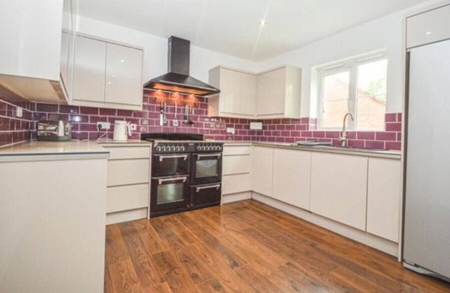 Badgers House Long Stay Discounts Free Parking