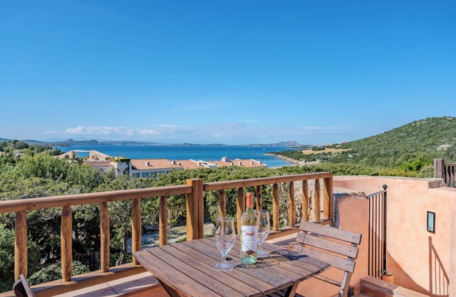 Baja Sardinia - Cala dei Ginepri, Villa 80m from the beach