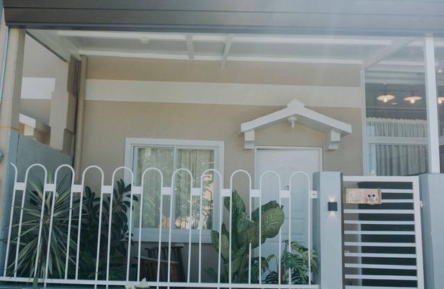 Balai ni Yno - Cheerful two bedroom with small pool