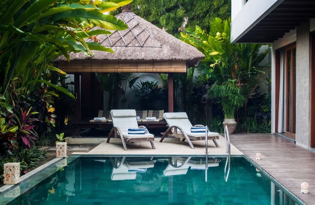 Bali Holiday Villas - La Mer with private pool
