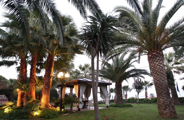 Ballos Apartments