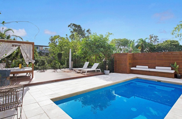 Balmoral House Retreat Pool & Spa
