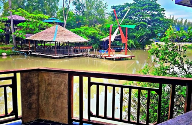 Bang Phra Resort Near Si racha