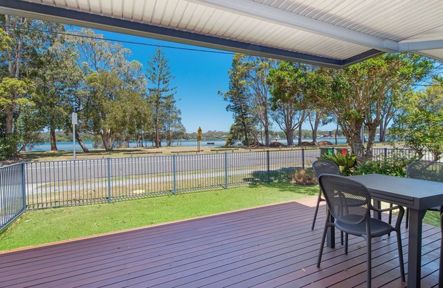 Banyandah - 557 Ocean Drive North Haven