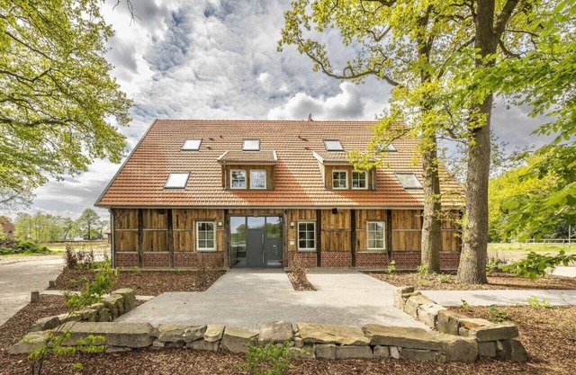 Barn loft with parking space - quiet & close to the city