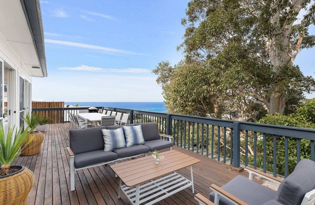 Barnhill Beach House - by Coast Hosting