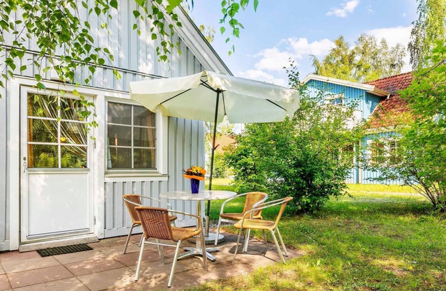 Barrier-free apartment Schwalbe, 4 pers., Fireplace (4) - Feriendorf Müritzufer