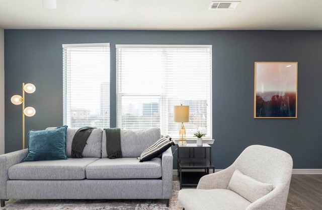 Barsala l Chic 1BD Loft with Yoga Studio & Poolside Deck