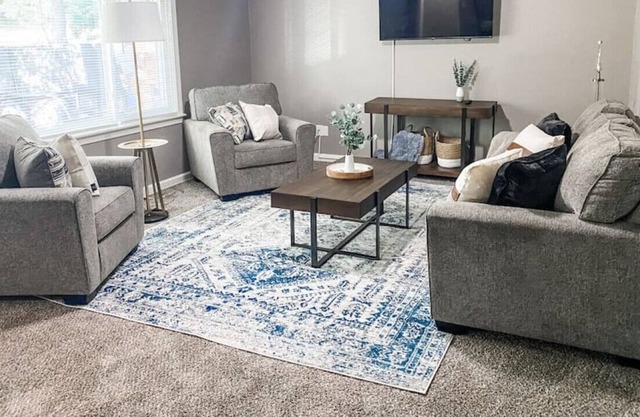 Basic Becky's Bungalow: No Cleaning Fee!