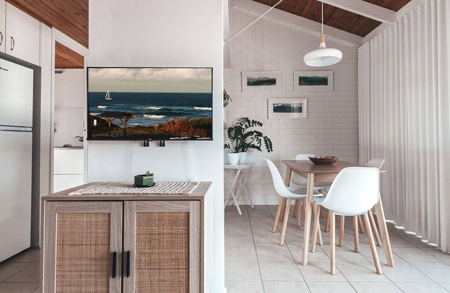 BAY PROPERTIES | Pippi Beach Studio