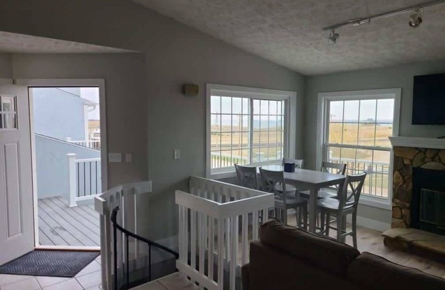 Bayview Condo #2, Ogallala Beach