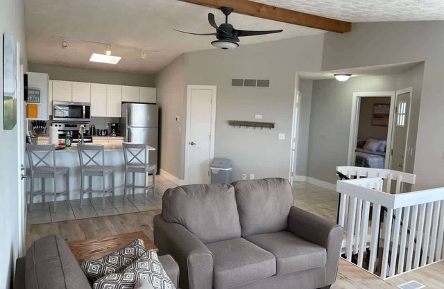 Bayview Condos #3, Ogallala Beach! Great Location!