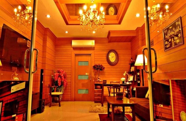 Be Rich Hotel
