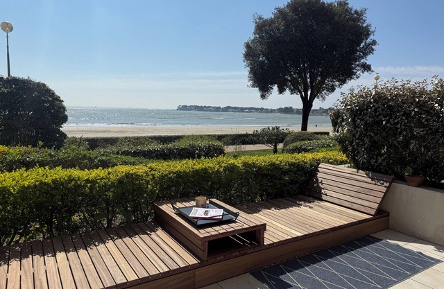 Beach Benoit⛱️ Garden level in front of the beach with large terrace. Private garage