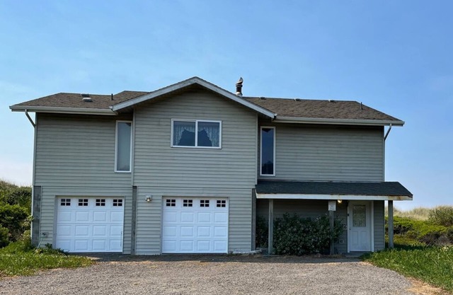 BEACH COMBER OCEANFRONT HOME GOLD BEACH OREGON