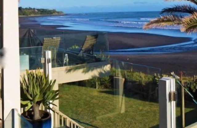 Beach Front Oakura Village