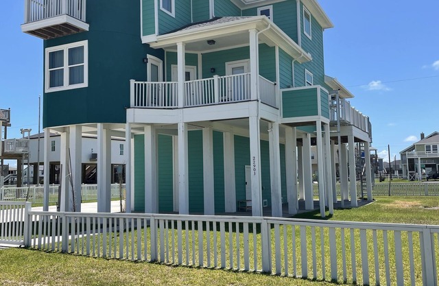 Beach house in West End Galveston