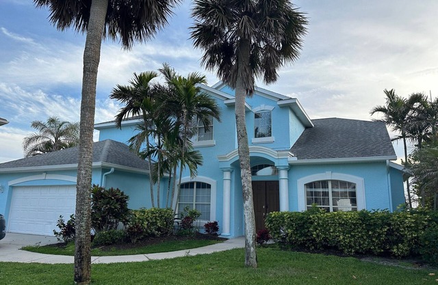 Beach House Sleeps 14 on Indian River Lagoon with Dock & Private Ocean Beach