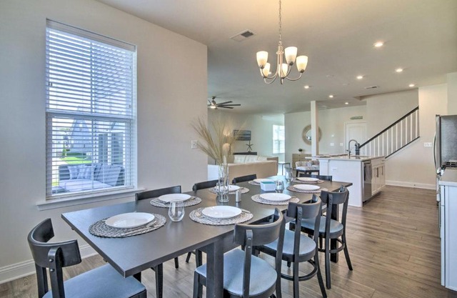 Beach Shuttle and Pool Bishops Landing Townhome