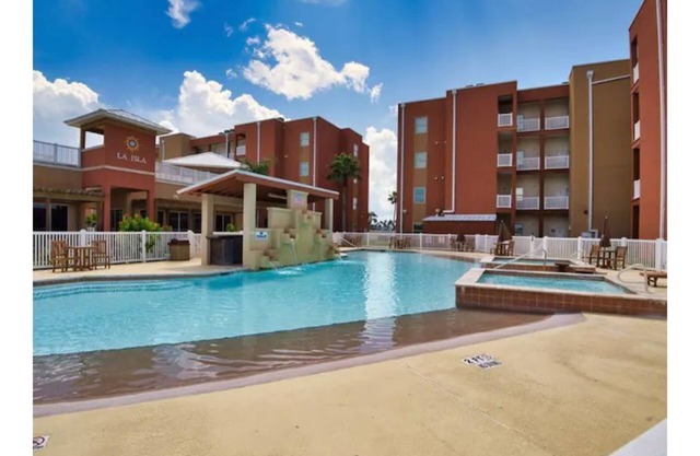 Beach Side - Heated Pool Paradise w/BBQ Grill
