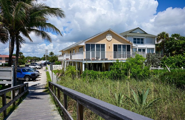 Beachfront 2 Bedroom Condo in Cape Canaveral, FL!