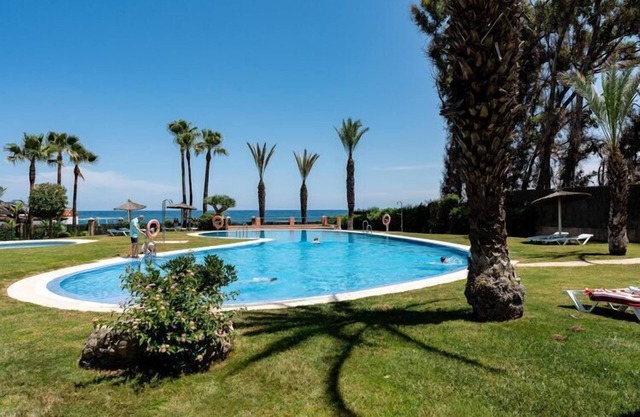 Beachfront Apartment -Don Juan Manilva