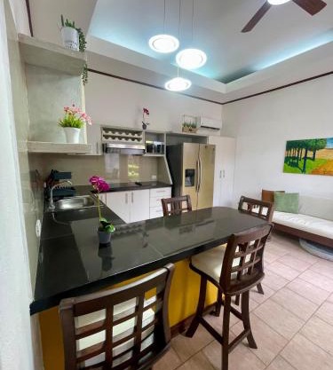 Beachfront apartment in Jacó