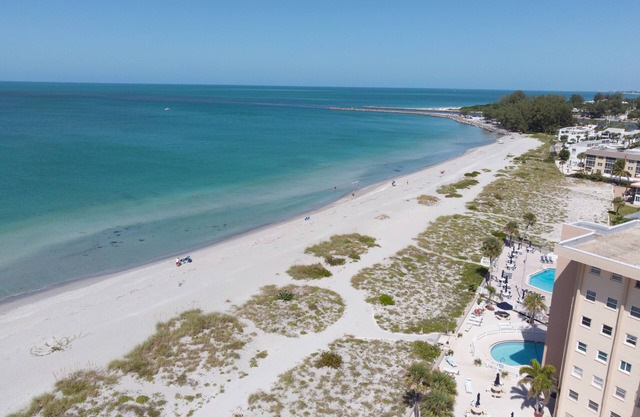 BEACHFRONT BLISS: Your Gulf Coast Oasis