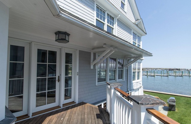 Beachfront Home in Pine Orchard, Branford available for monthly or academic rent
