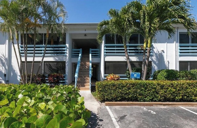 Beachfront Hutchinson Island Condo