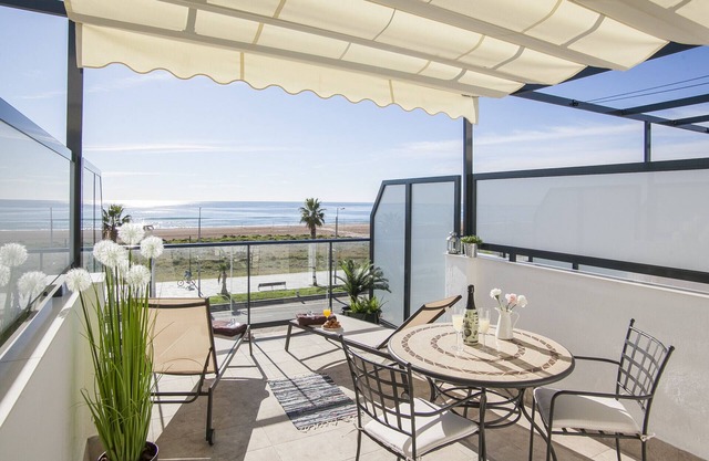 Beachfront Penthouse ZC2B6