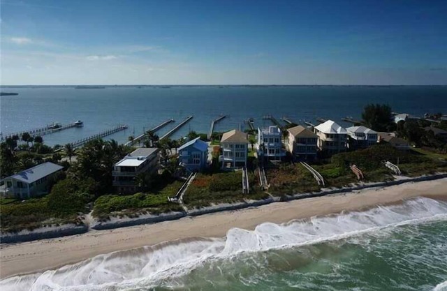 Beachfront/Riverfront – Best Sunsets/Sunrises - Heated Pool/Spa - Rooftop Deck
