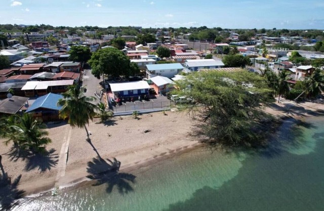 Beachfront Rustic Cabin by Sunset Village - Blue