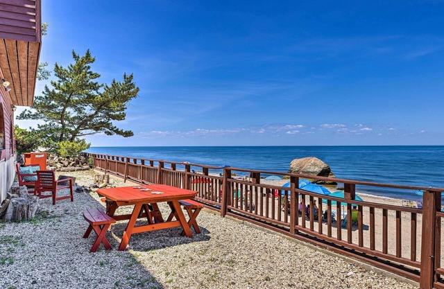 Beachfront Wading River Home w/Deck & Grill!