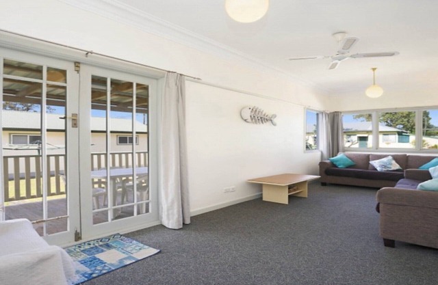 BEACHHOUSE BARRENJOEY - ETTALONG BEACH