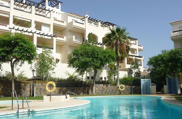 Beautiful family apartment on pool complex and only a short walk from the nearest beach