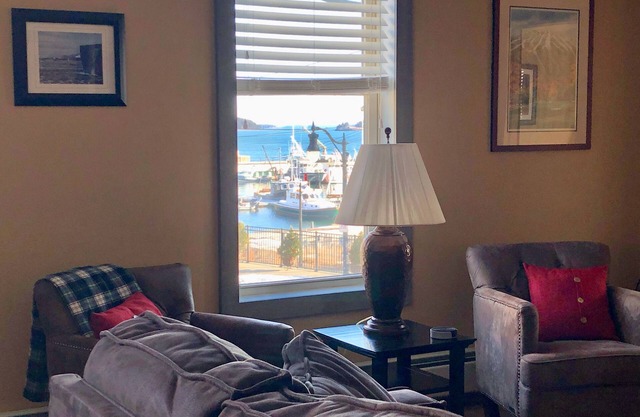 Beautiful 2BR loft with views of bay and Eastport harbor activity.