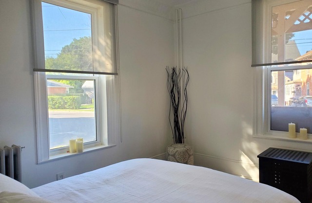Beautiful 2BR Suite just off Main St, Picton, near Sandbanks