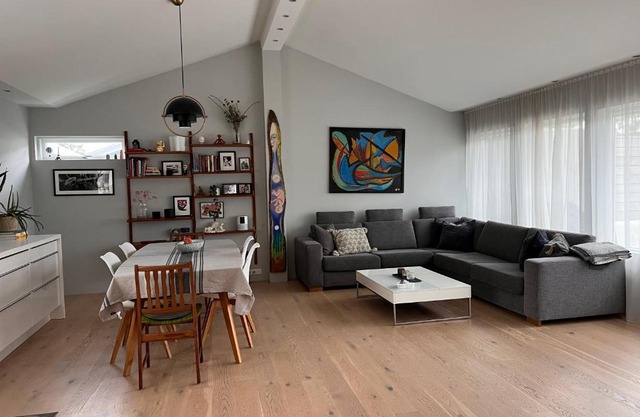Beautiful 3 bedroom modern house with patio