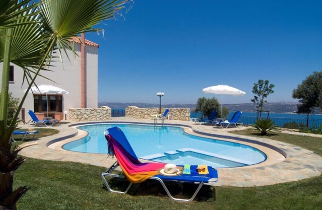 Beautiful 3-Storey Villa with Private Pool and Amazing Views to the Cretan Sea !