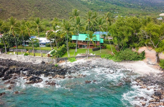 Beautiful 4 Br For 11 Beachfront Home!