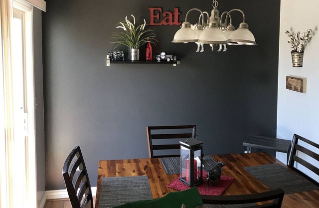 Beautiful 4 bed, 2bath home recommended for families, couples or singles.